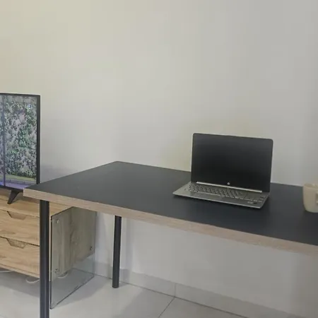 Finibreeze شقة لارنكا