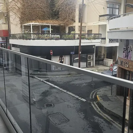 Finibreeze * 라르나카